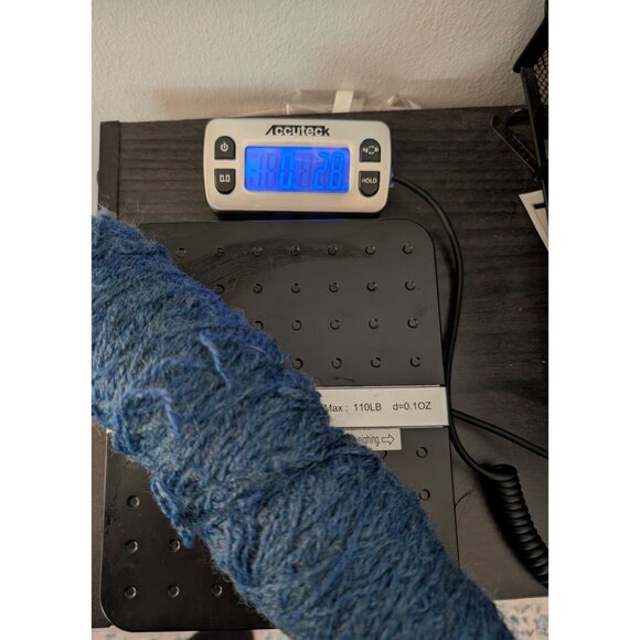 Sears Wintuk DuPont Acrylic 2 Ply Yarn Lot of 7 Skeins - 94 Blue/Green - Picture 5 of 5